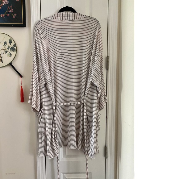 GAP BODY Black and White Striped Modal Robe (M/L) - Picture 9 of 9
